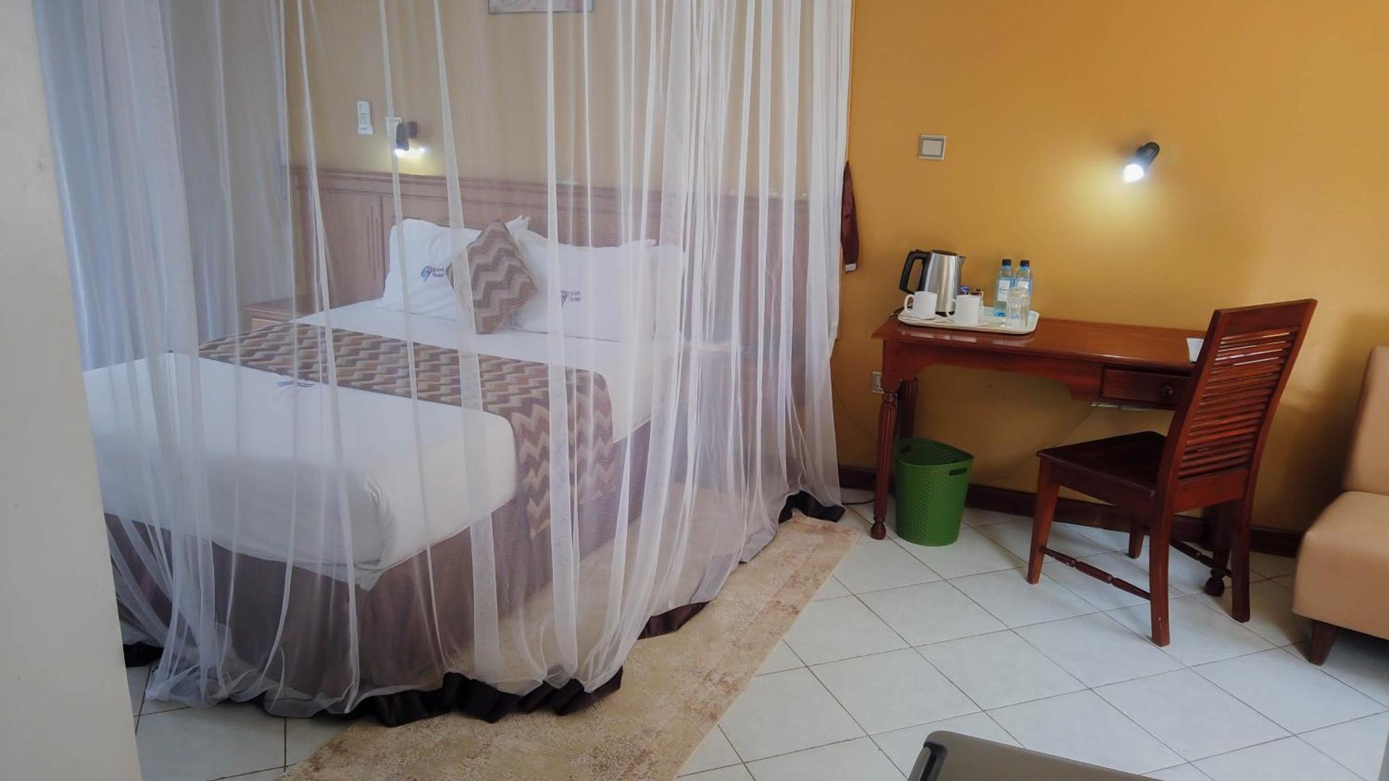 67 Airport Hotel Nairobi Mlolongo المظهر الخارجي الصورة