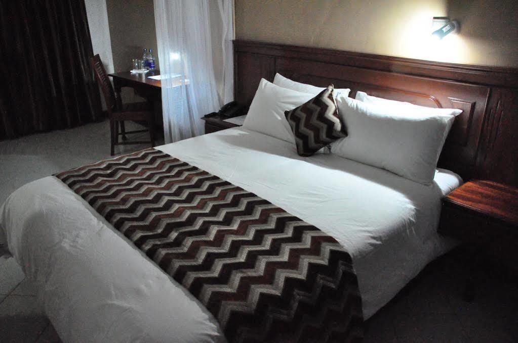 67 Airport Hotel Nairobi Mlolongo المظهر الخارجي الصورة